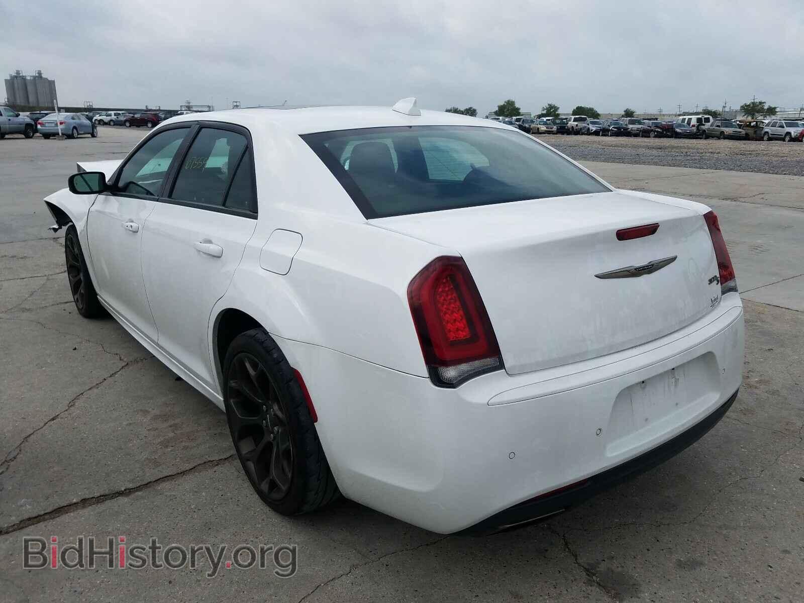 2016 CHRYSLER 300 - VIN: 2C3CCABG6GH324956 - Фото 3