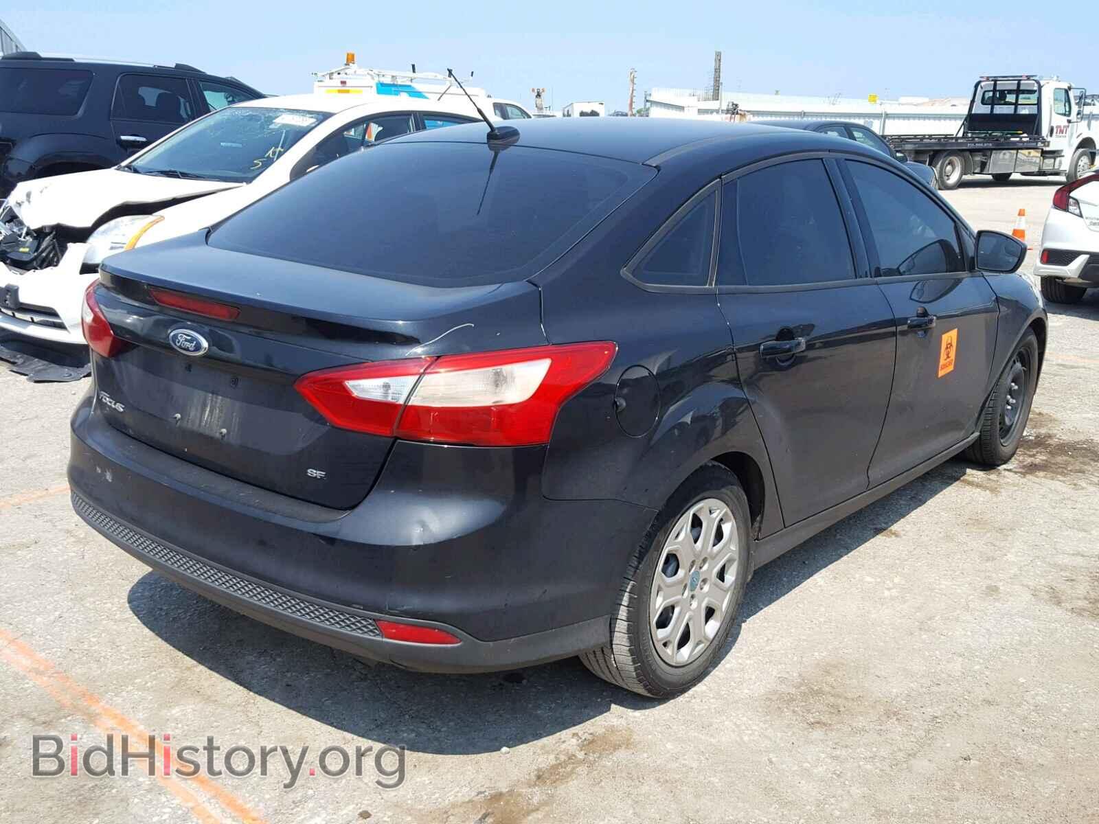 2012 Ford FOCUS (VIN 1FAHP3F20CL131477) — фото 4 из 10