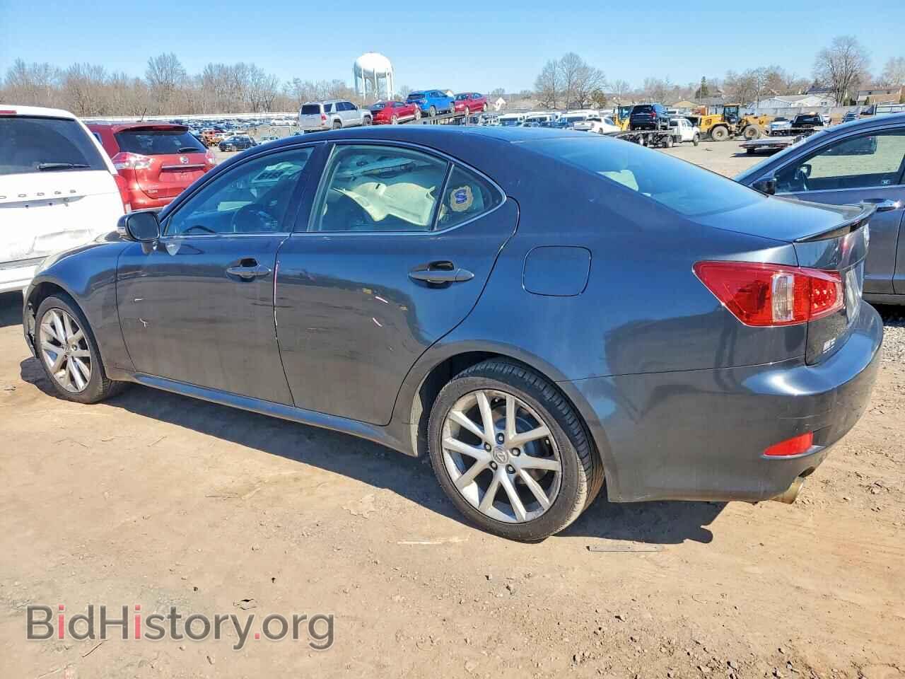 2011 LEXUS IS - VIN: JTHCF5C28B5046878 - Photo 2