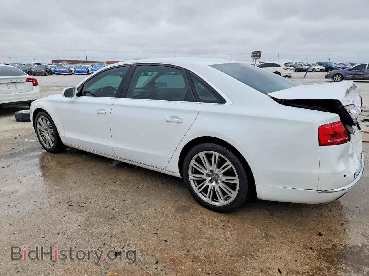 2011 AUDI A8 - VIN: WAURVAFDXBN015746 - Фото 2