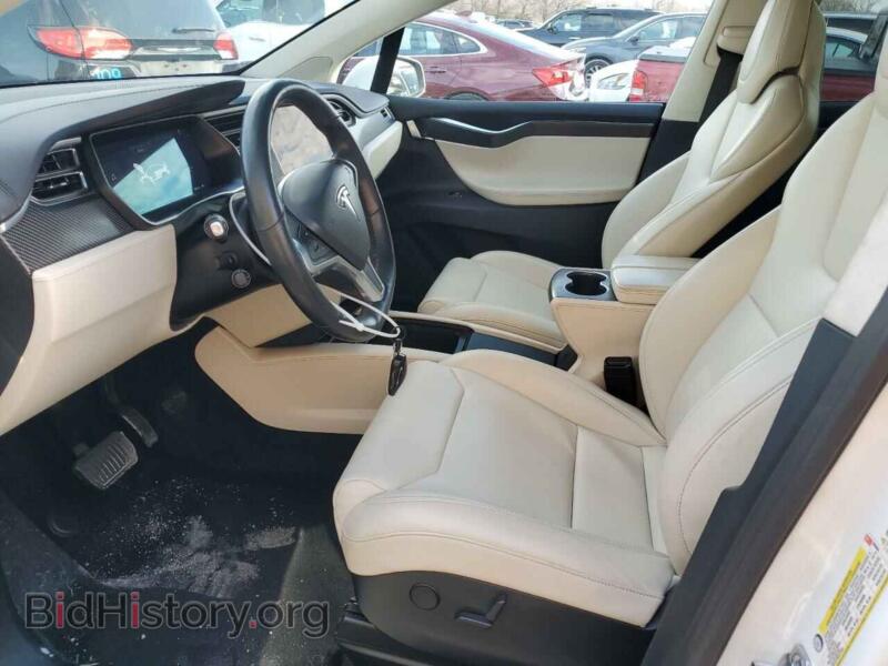 2017 Tesla MODEL X (VIN 5YJXCAE20HF068009) — фото 7 из 13