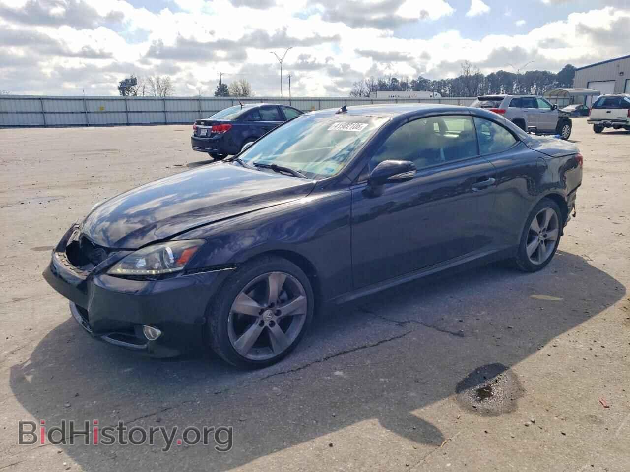 Photo JTHFF2C2XB2521184 - LEXUS IS 2011