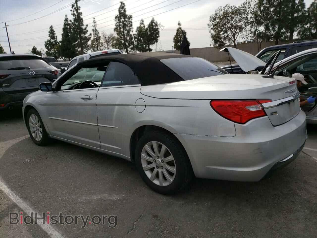 2011 CHRYSLER 200 - VIN: 1C3BC2EG6BN545650 - Фото 2