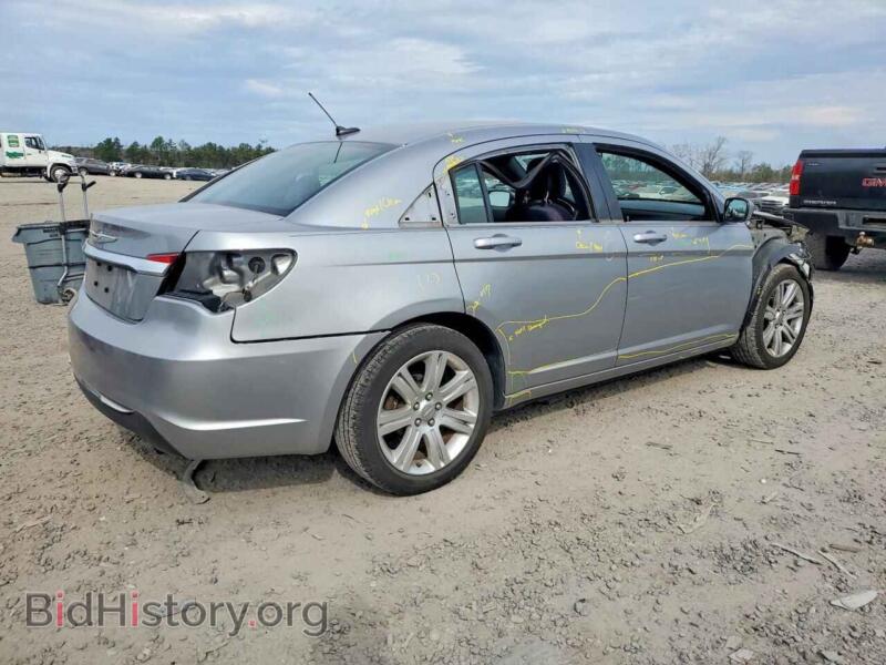 2013 Chrysler 200 (VIN 1C3CCBBB9DN580215) — фото 3 из 12
