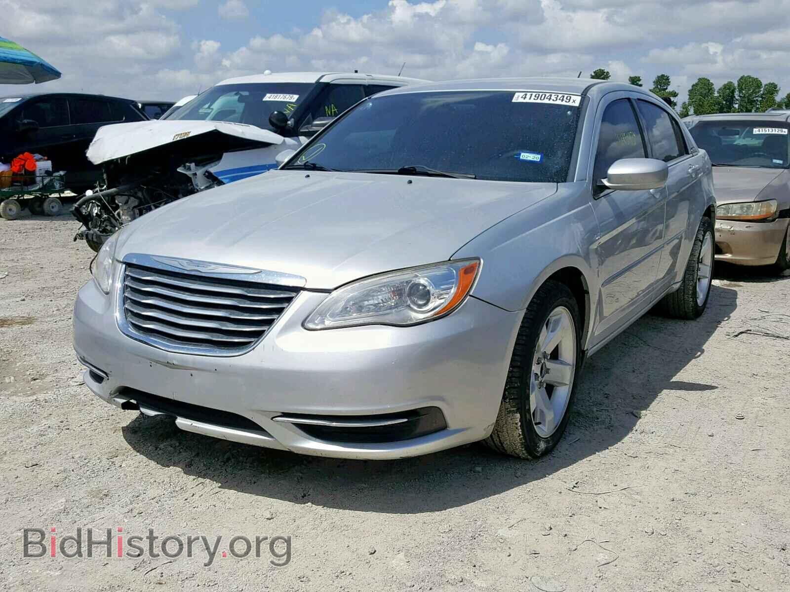 2012 CHRYSLER 200 - VIN: 1C3CCBAB8CN202905 - Фото 2