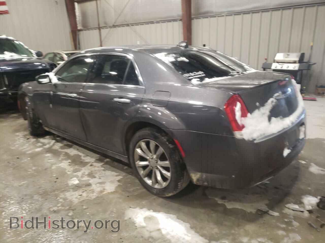 2015 CHRYSLER 300 - VIN: 2C3CCASG0FH736451 - Фото 2