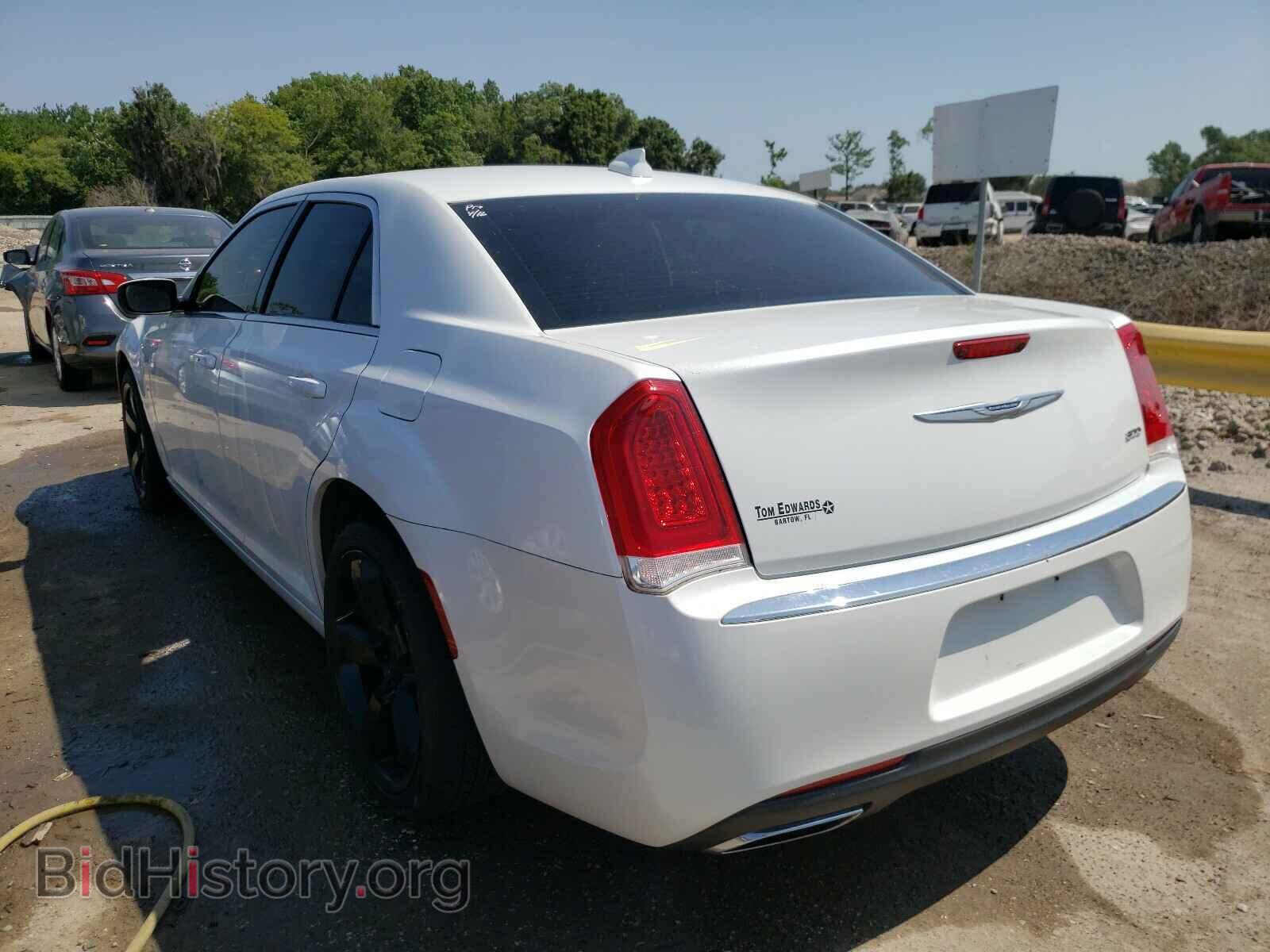 2015 CHRYSLER 300 - VIN: 2C3CCAAG5FH830407 - Фото 3