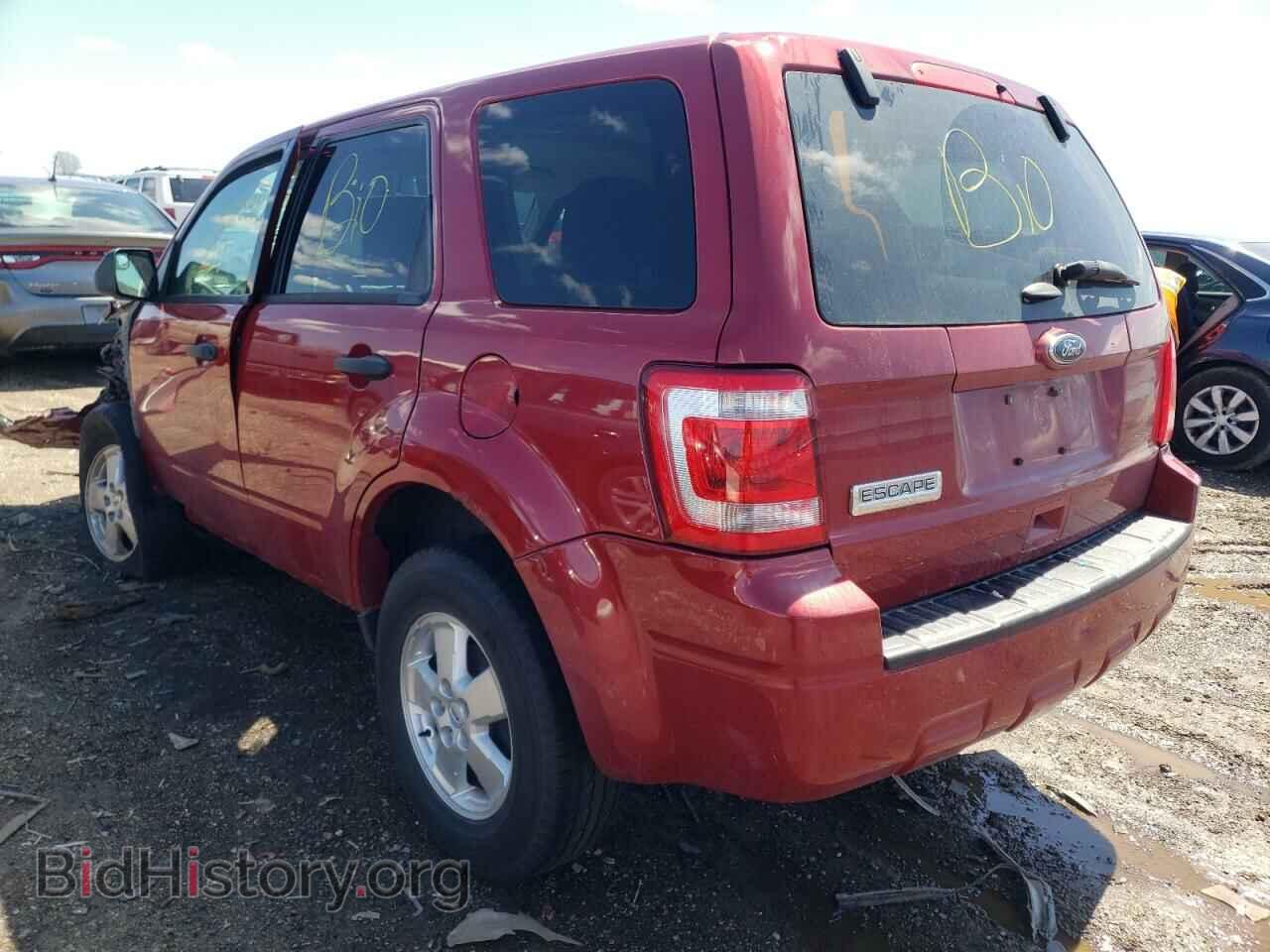 2011 FORD ESCAPE - VIN: 1FMCU0C78BKC16630 - Фото 3