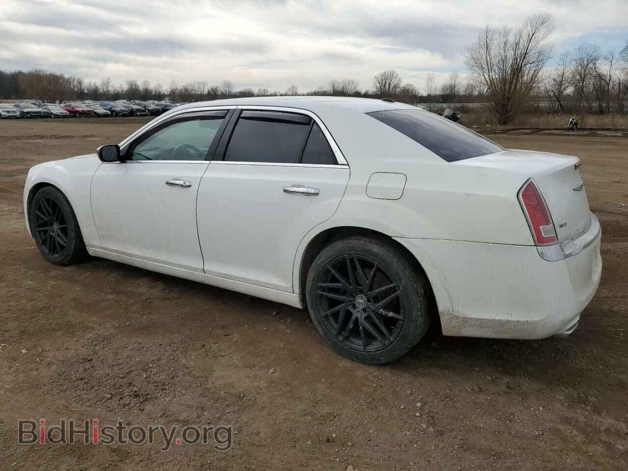 2014 CHRYSLER 300 - VIN: 2C3CCAAG3EH340434 - Фото 2