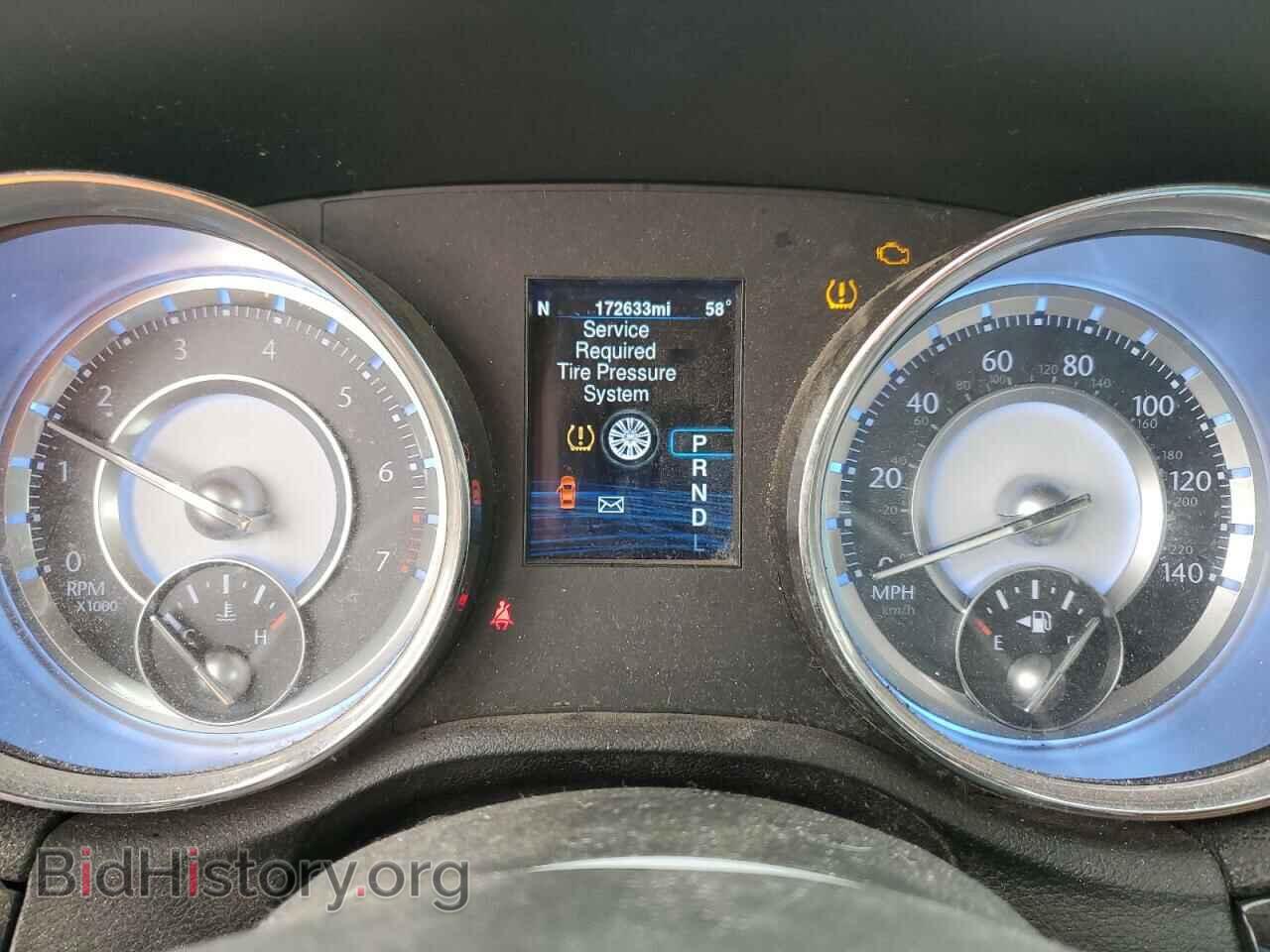 2014 CHRYSLER 300 - VIN: 2C3CCAAG3EH340434 - Фото 9
