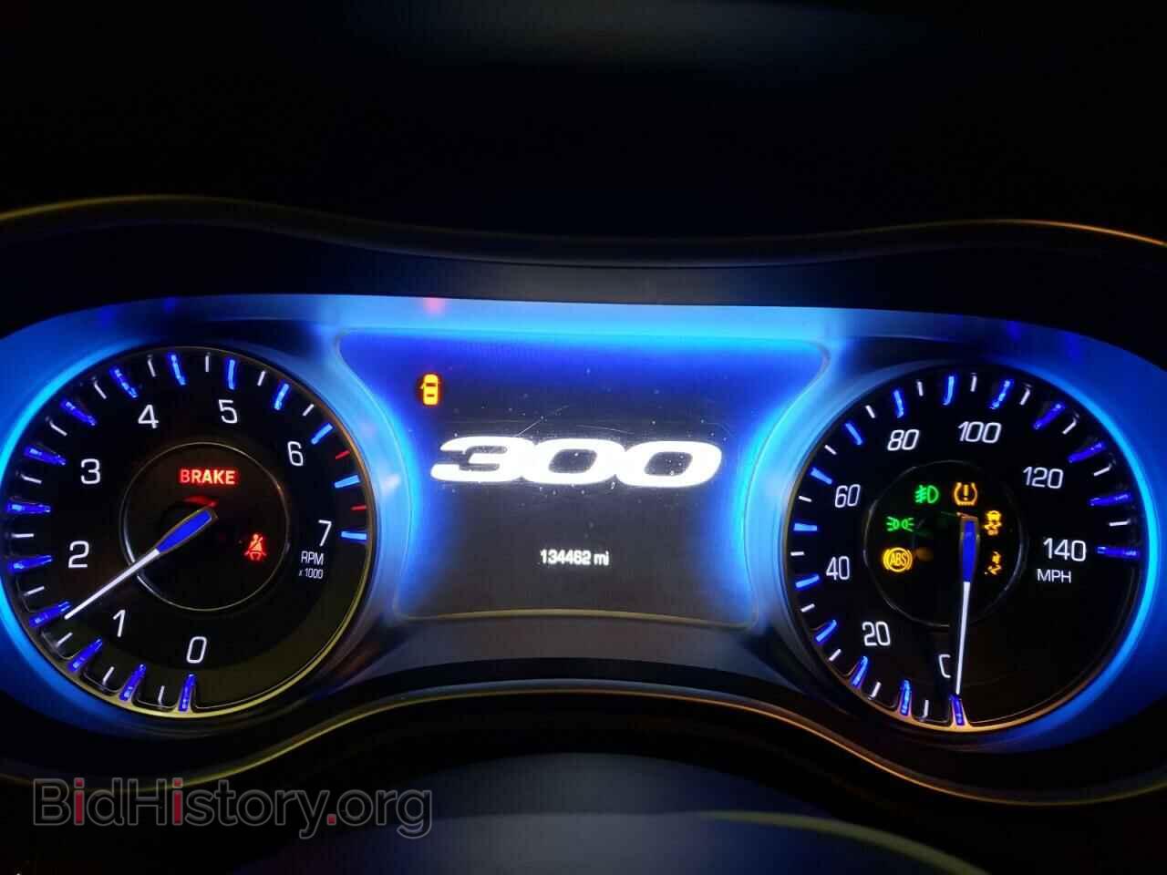2015 CHRYSLER 300 - VIN: 2C3CCAKG0FH876449 - Фото 9
