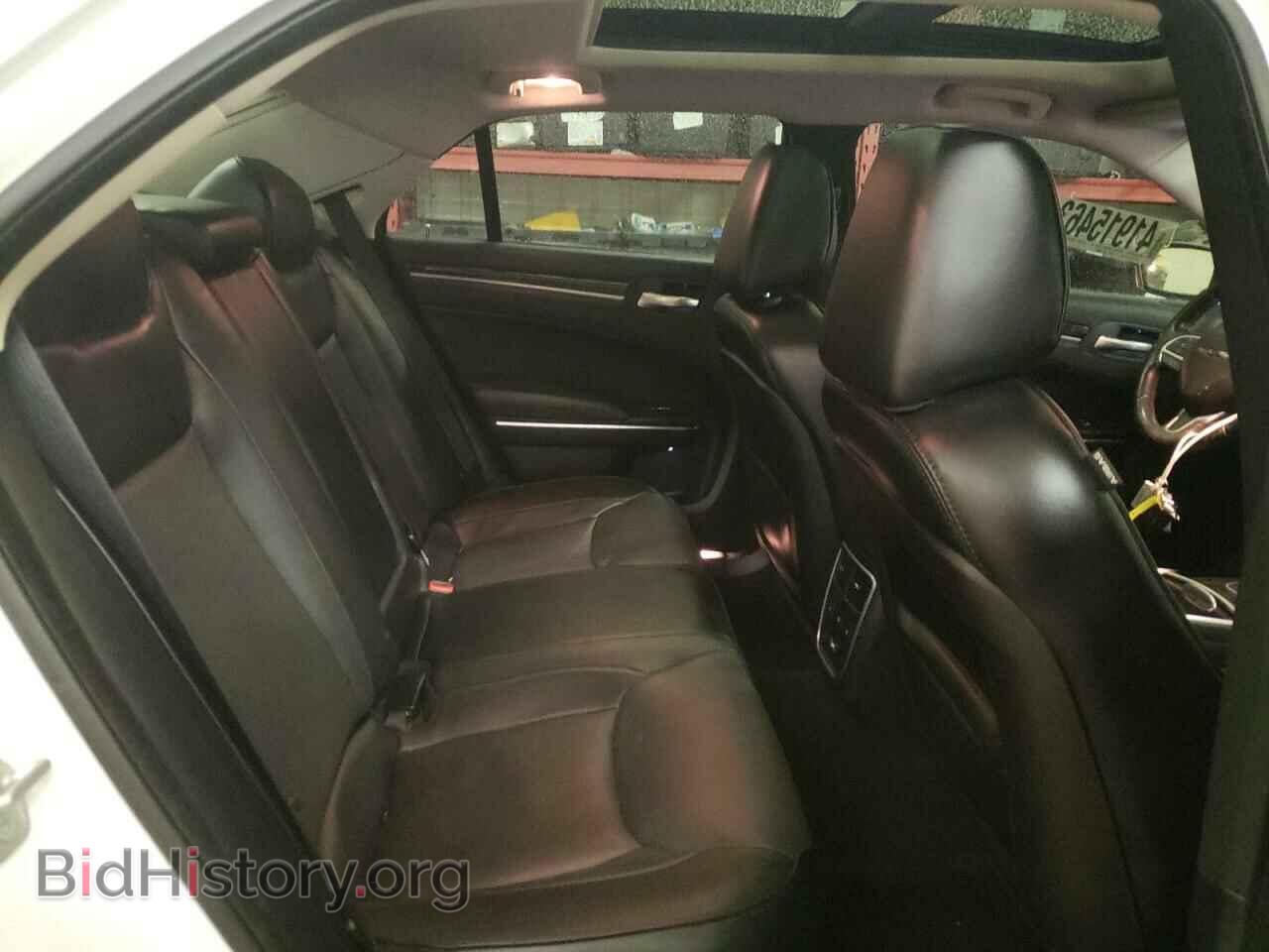 2015 CHRYSLER 300 - VIN: 2C3CCAKG0FH876449 - Фото 10