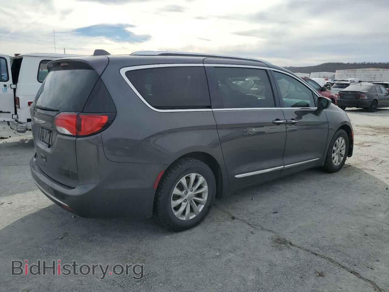 2018 CHRYSLER PACIFICA - VIN: 2C4RC1BG2JR211707 - Photo 3