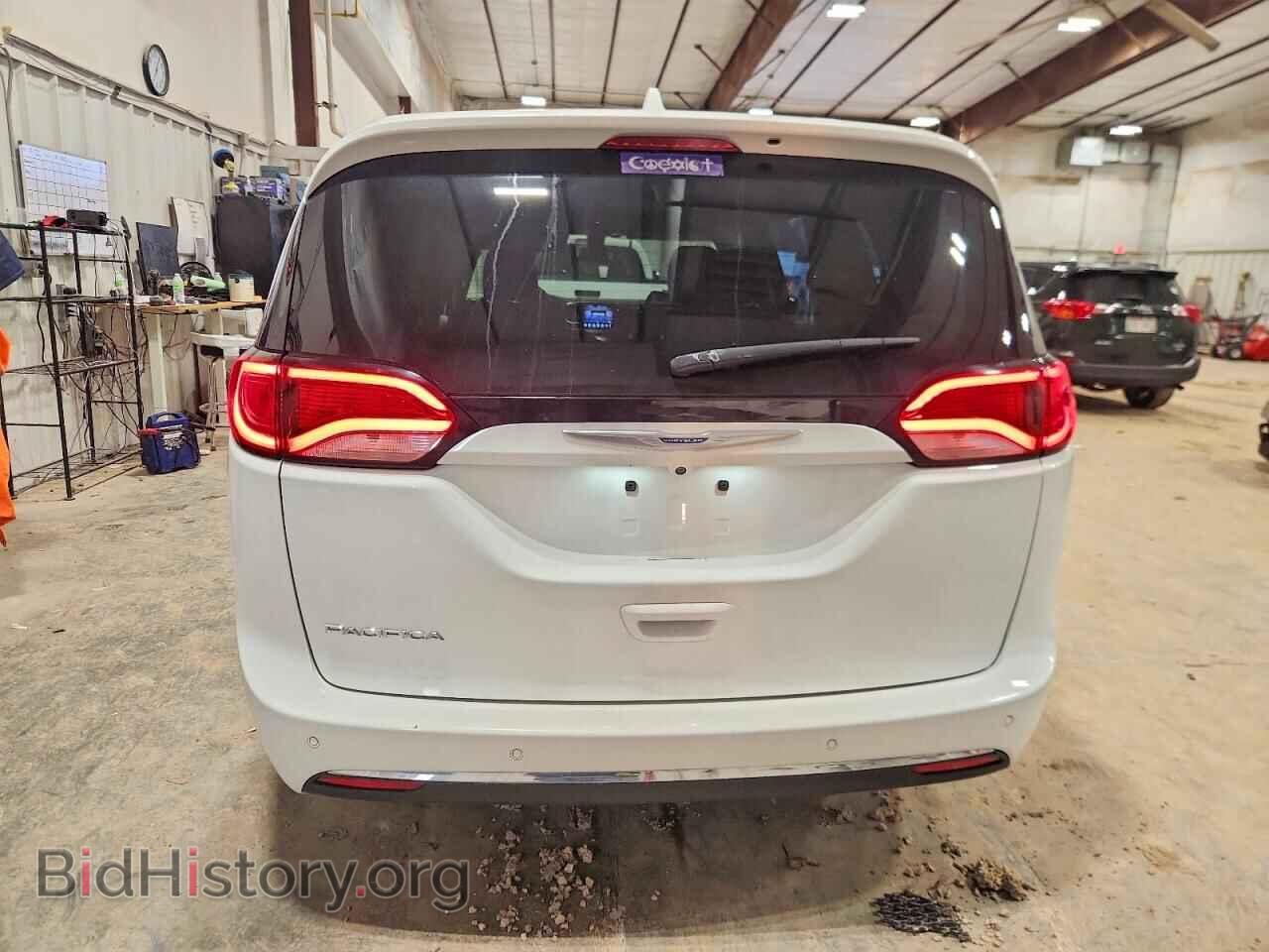 2017 CHRYSLER PACIFICA - VIN: 2C4RC1BGXHR508184 - Фото 6