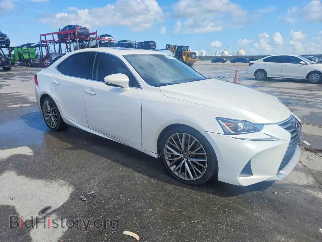2017 LEXUS IS 200T - VIN: JTHBA1D22H5047163 - Фото 4