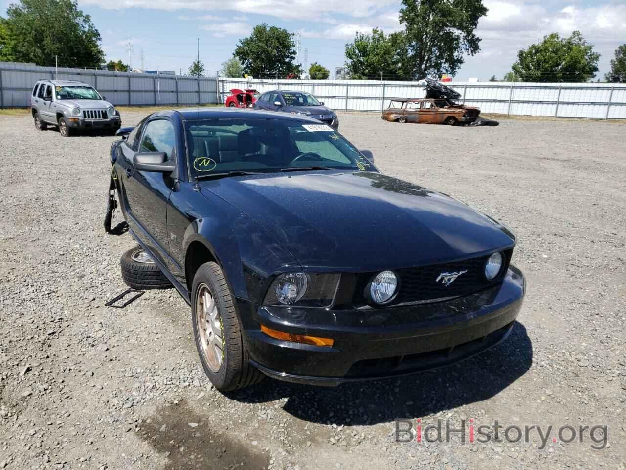 Photo 1ZVHT82H885152776 - FORD MUSTANG 2008