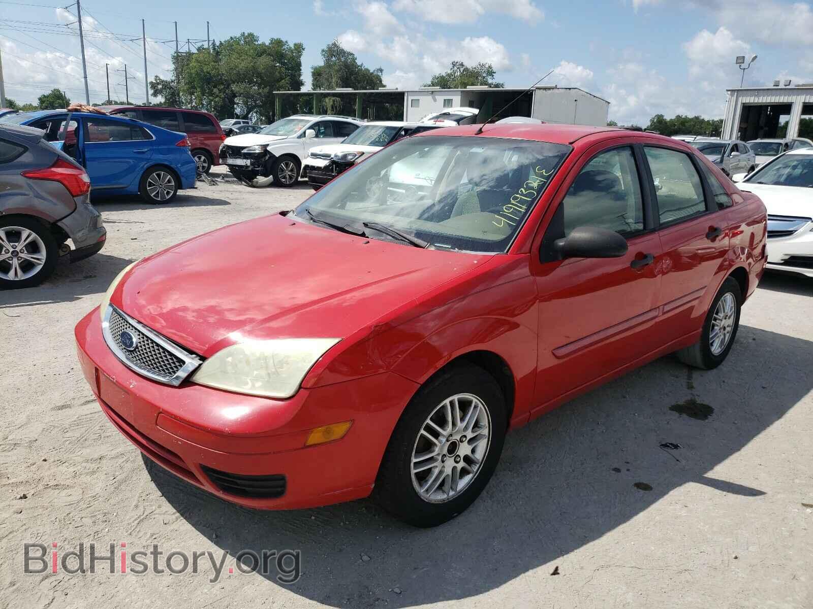 2007 FORD FOCUS - VIN: 1FAFP34NX7W131852 - Фото 2