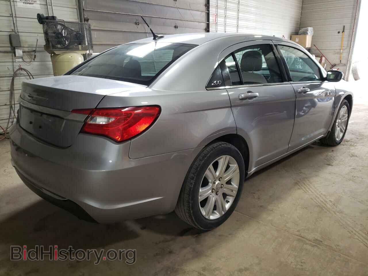 2013 CHRYSLER 200 - VIN: 1C3CCBBB1DN585845 - Фото 4