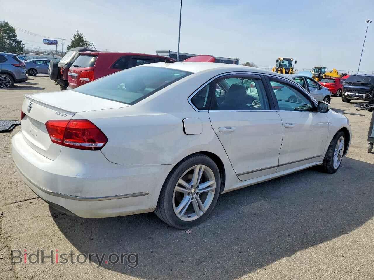 2013 VOLKSWAGEN PASSAT - VIN: 1VWCN7A32DC085652 - Фото 3