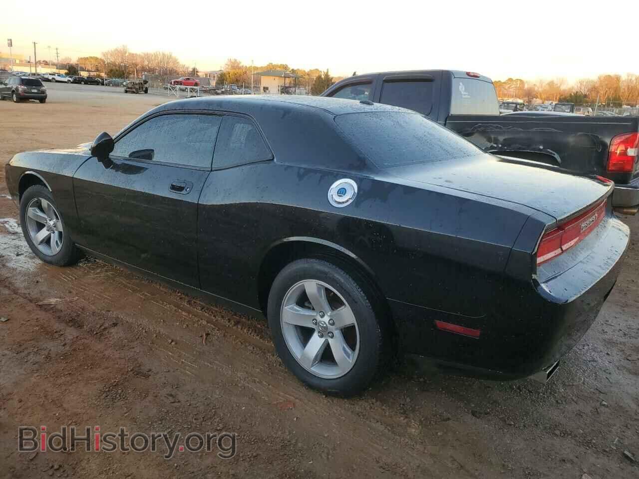 2010 DODGE CHALLENGER - VIN: 2B3CJ4DV0AH218929 - Photo 2