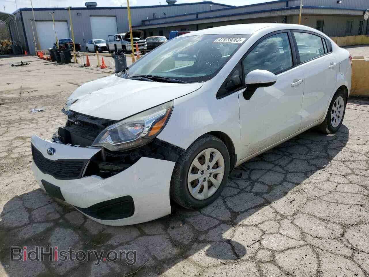 Фотография KNADM4A31F6464164 - KIA RIO 2015