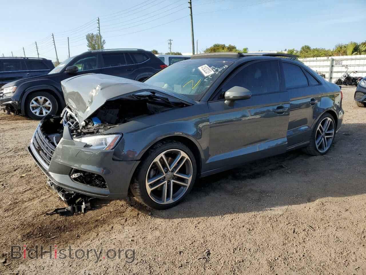 Фотография WAUAUGFF5H1043412 - AUDI A3 2017