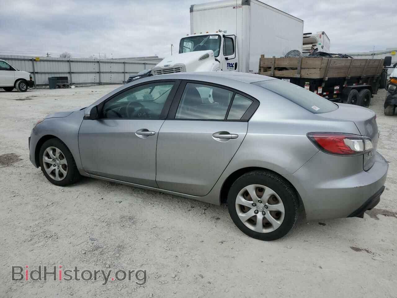 2011 MAZDA 3 - VIN: JM1BL1UG4B1378719 - Фото 2