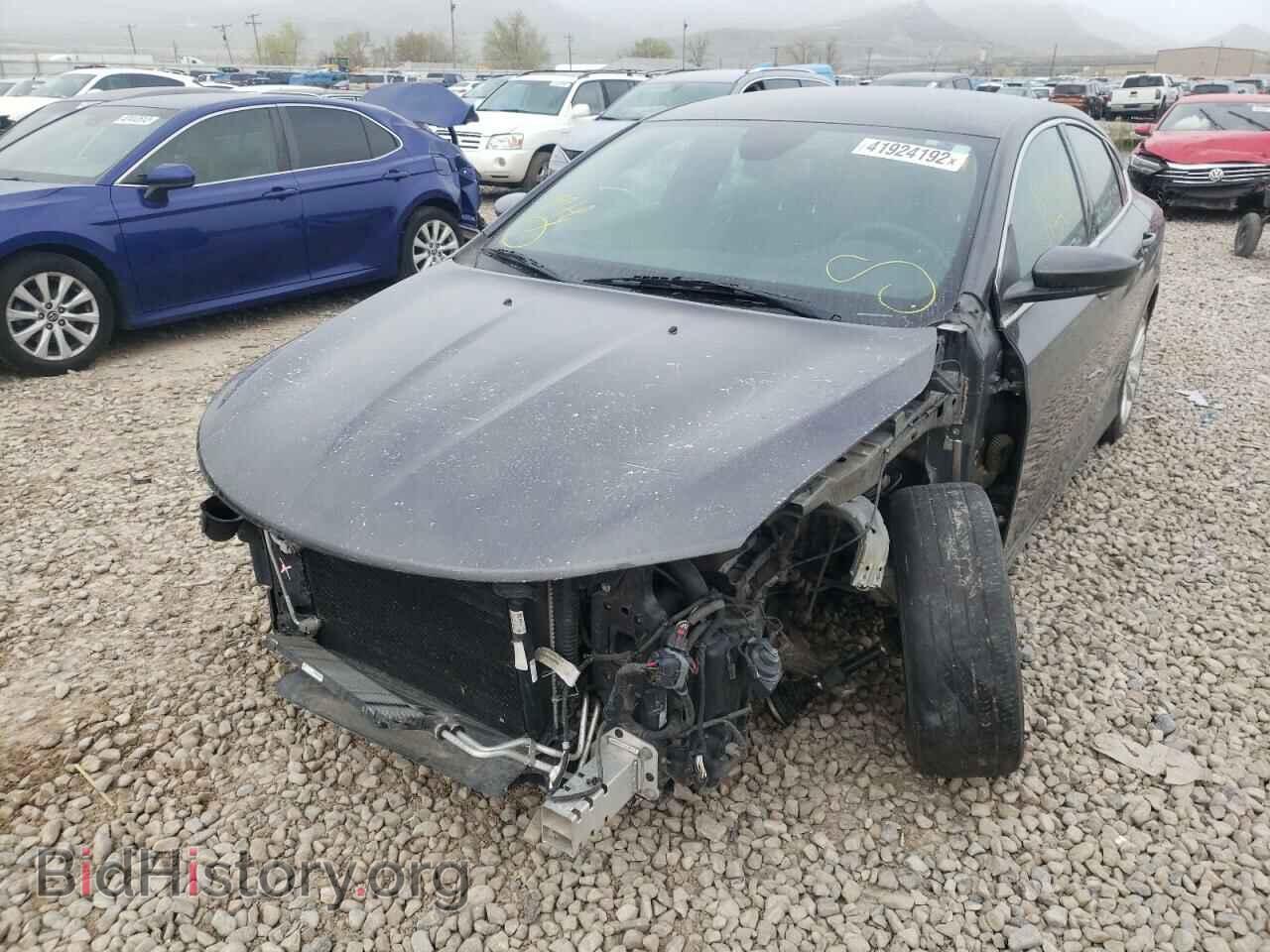 2015 CHRYSLER 200 - VIN: 1C3CCCAB3FN731687 - Фото 2