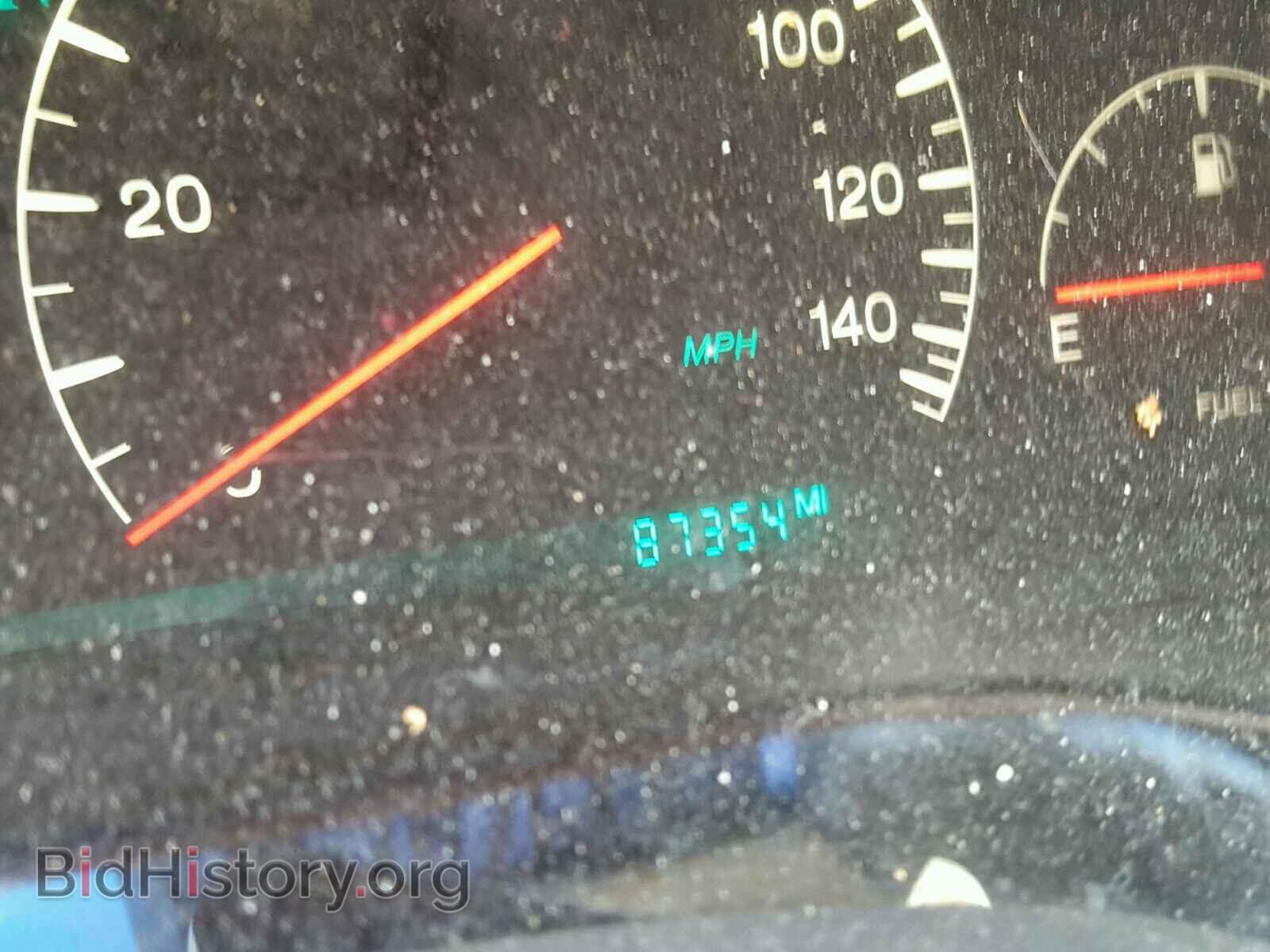 2004 CADILLAC DEVILLE - VIN: 1G6KE54YX4U222375 - Photo 8