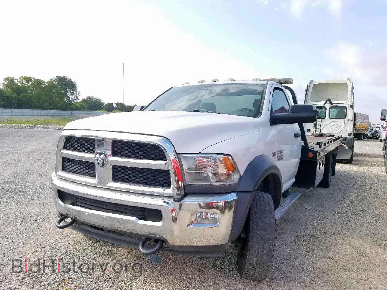 2015 RAM 5500 - VIN: 3C7WRMDJ6FG624886 - Фото 2
