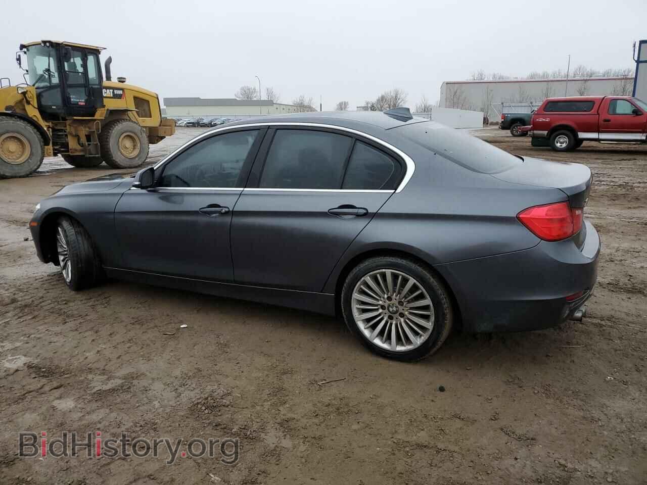 2013 BMW 3 SERIES - VIN: WBA3B5C52DF597227 - Фото 2