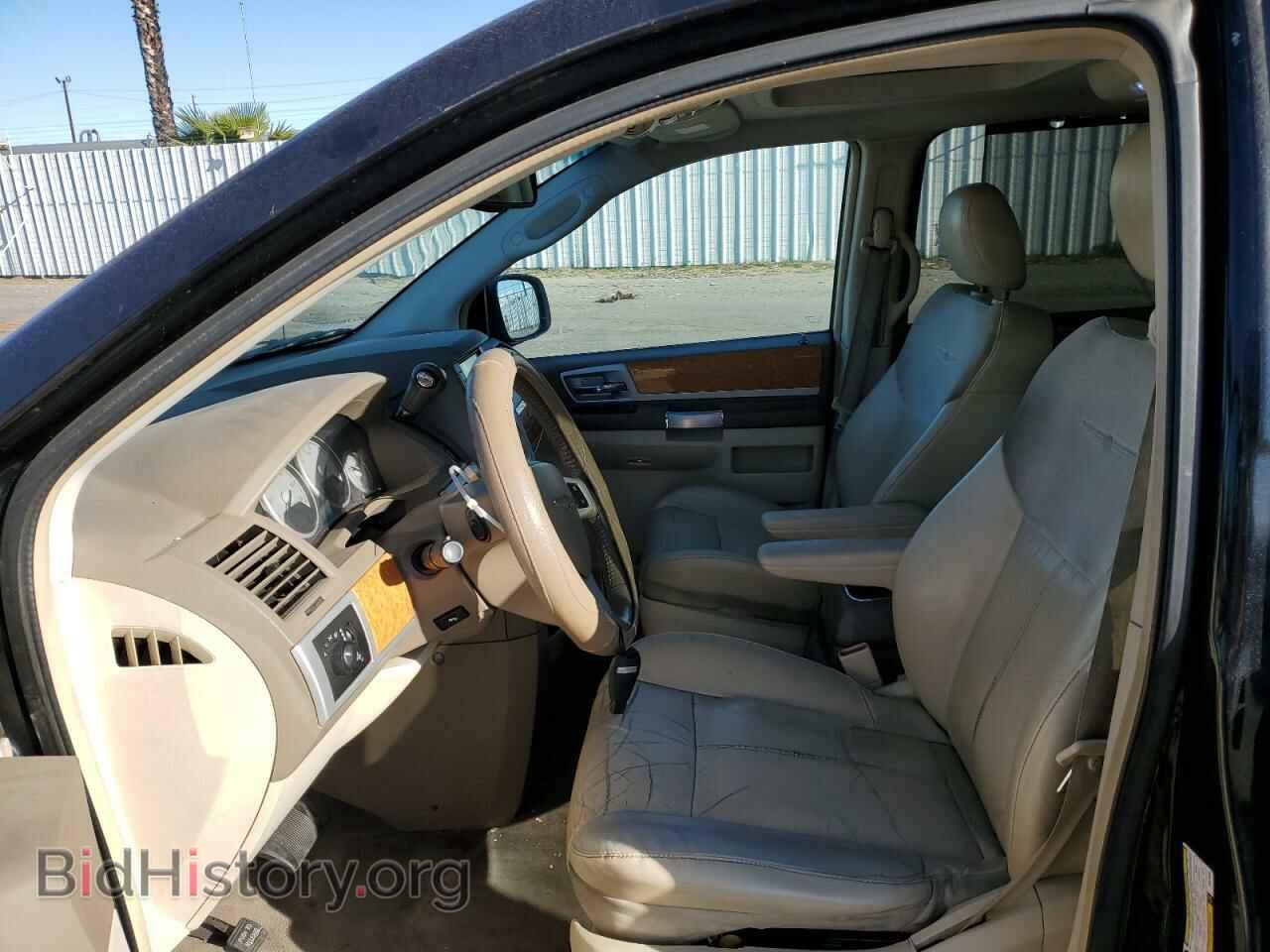 2009 CHRYSLER MINIVAN - VIN: 2A8HR64X19R670803 - Фото 7