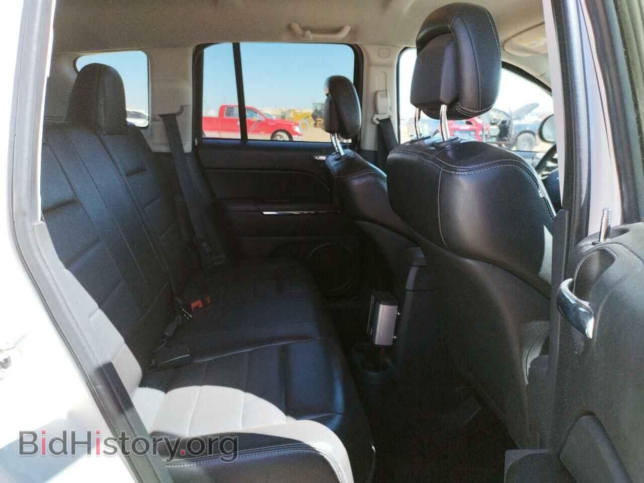 2010 JEEP COMPASS - VIN: 1J4NT5FB7AD538153 - Photo 6