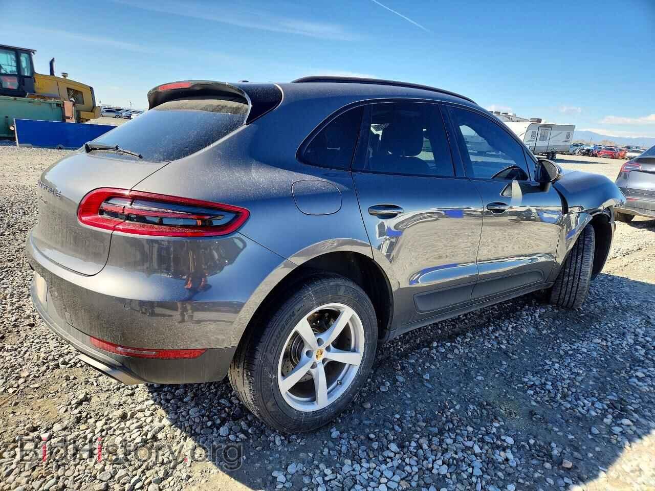 2018 PORSCHE MACAN - VIN: WP1AA2A51JLB15101 - Фото 3