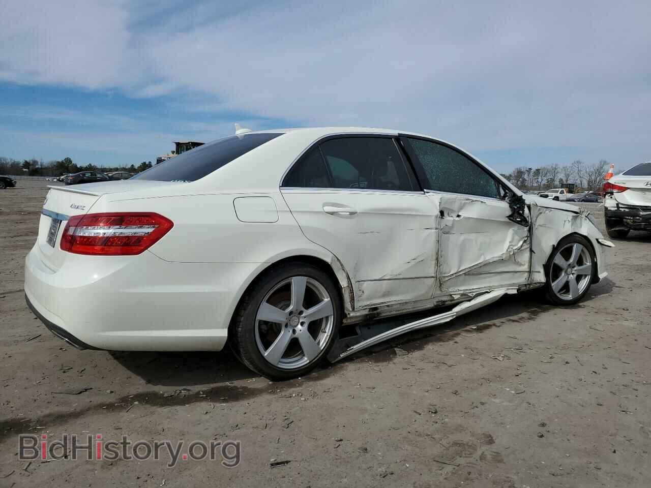 2011 MERCEDES-BENZ E-CLASS - VIN: WDDHF8HB2BA433067 - Фото 3