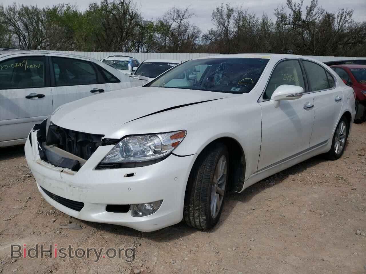 2012 LEXUS LS460 - VIN: JTHCL5EF0C5013738 - Photo 2