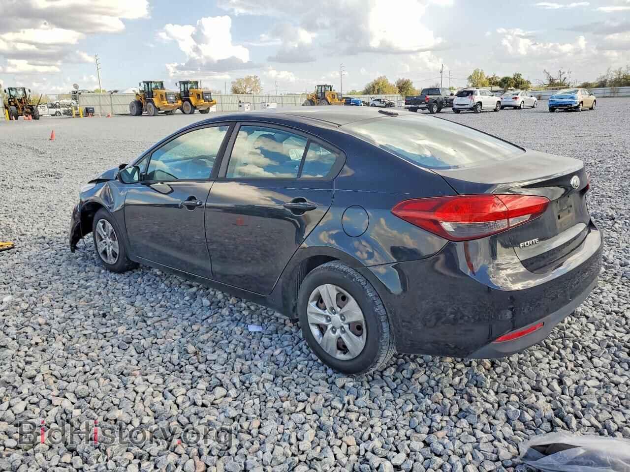 2017 KIA FORTE - VIN: 3KPFK4A72HE100899 - Фото 2