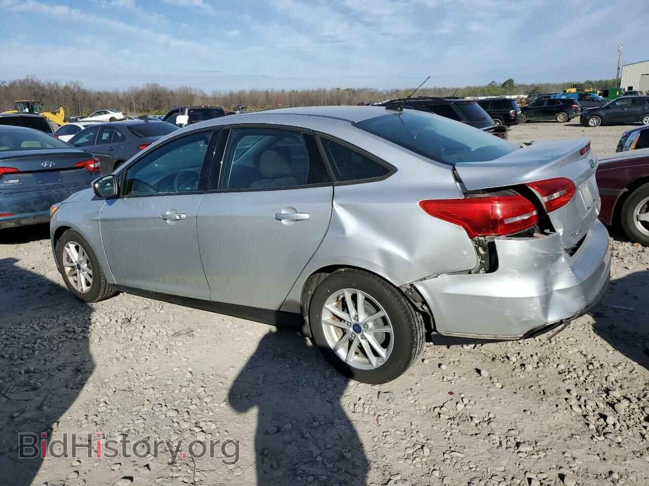 2016 FORD FOCUS - VIN: 1FADP3F2XGL217643 - Фото 2