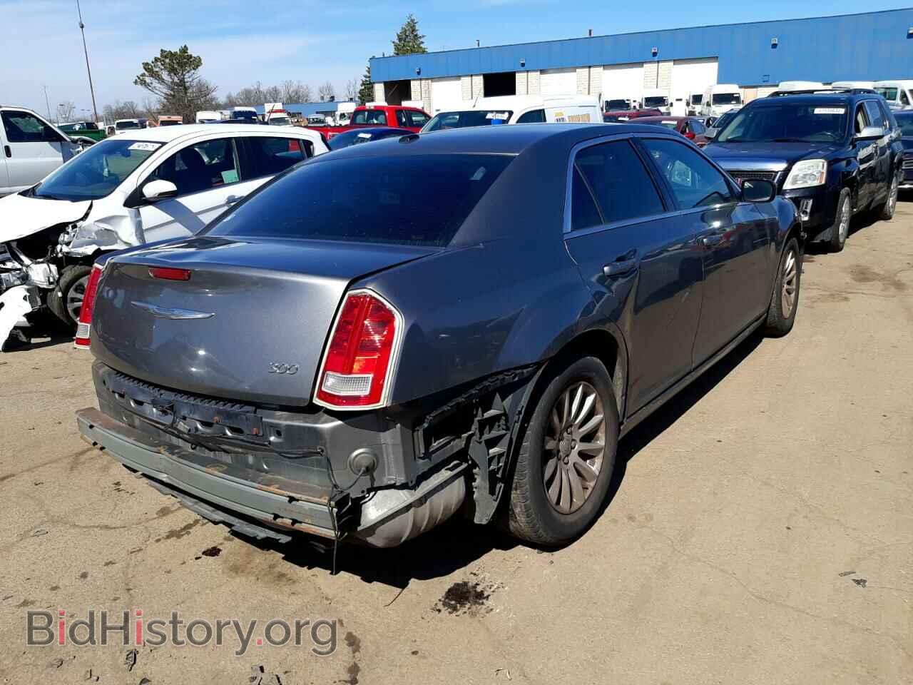 2012 CHRYSLER 300 - VIN: 2C3CCAAG5CH113825 - Фото 4
