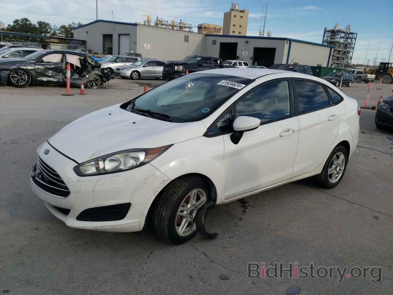 Photo 3FADP4BJ5KM151304 - FORD FIESTA 2019