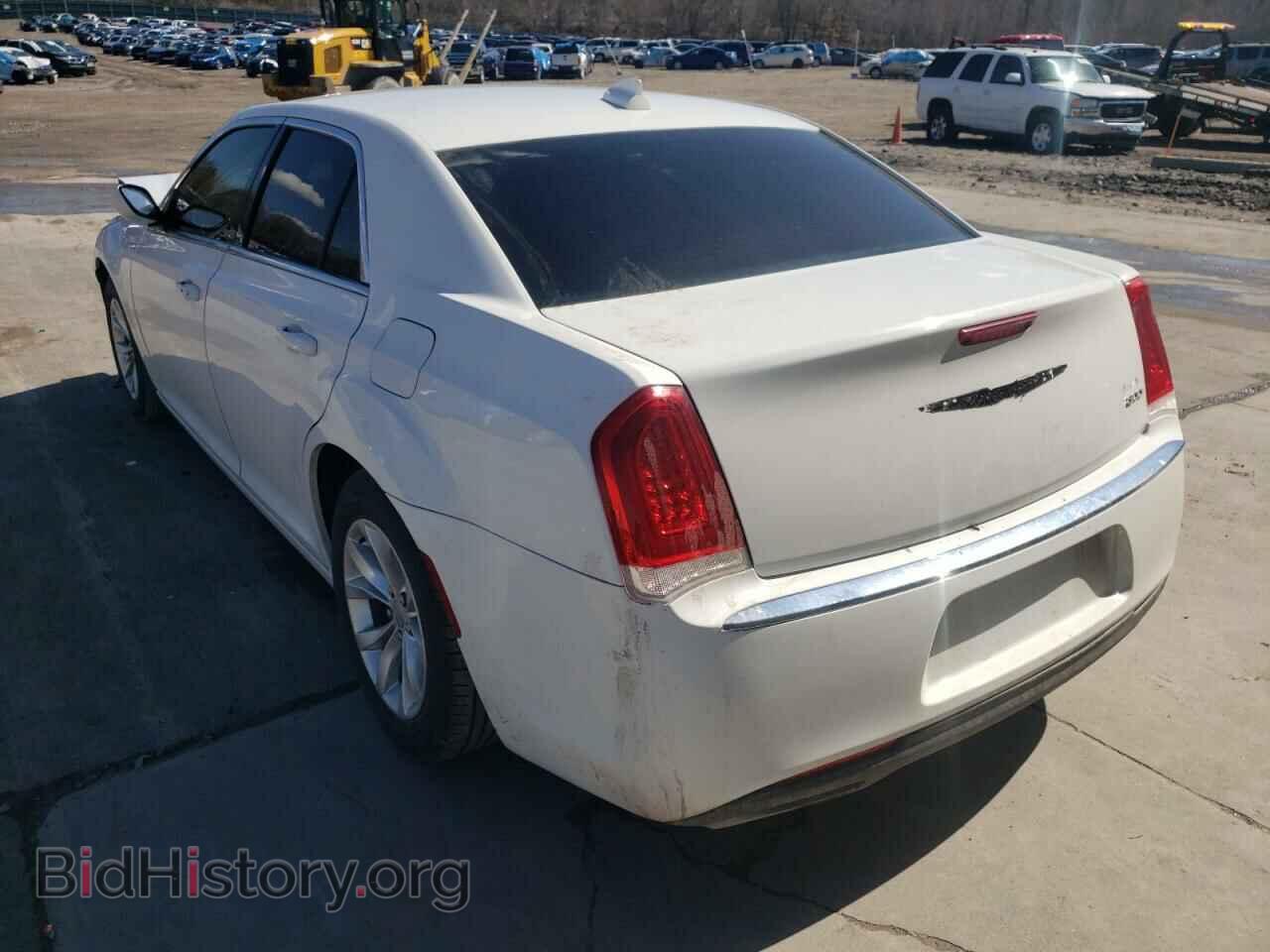 2015 CHRYSLER 300 - VIN: 2C3CCAAG2FH859184 - Фото 3
