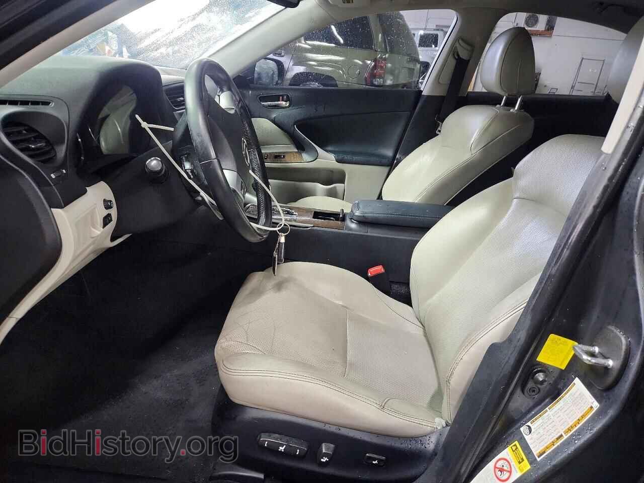 2011 LEXUS IS - VIN: JTHBF5C26B5149860 - Photo 7