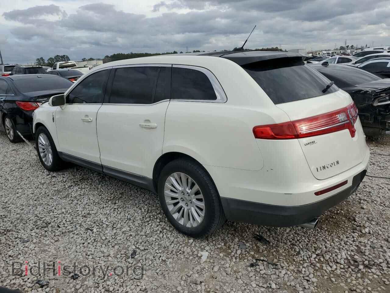 2012 LINCOLN MKT - VIN: 2LMHJ5FR4CBL52164 - Photo 2