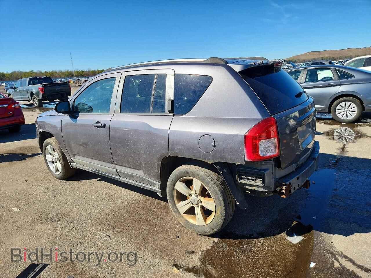 2011 JEEP COMPASS - VIN: 1J4NT1FA5BD195358 - Фото 2