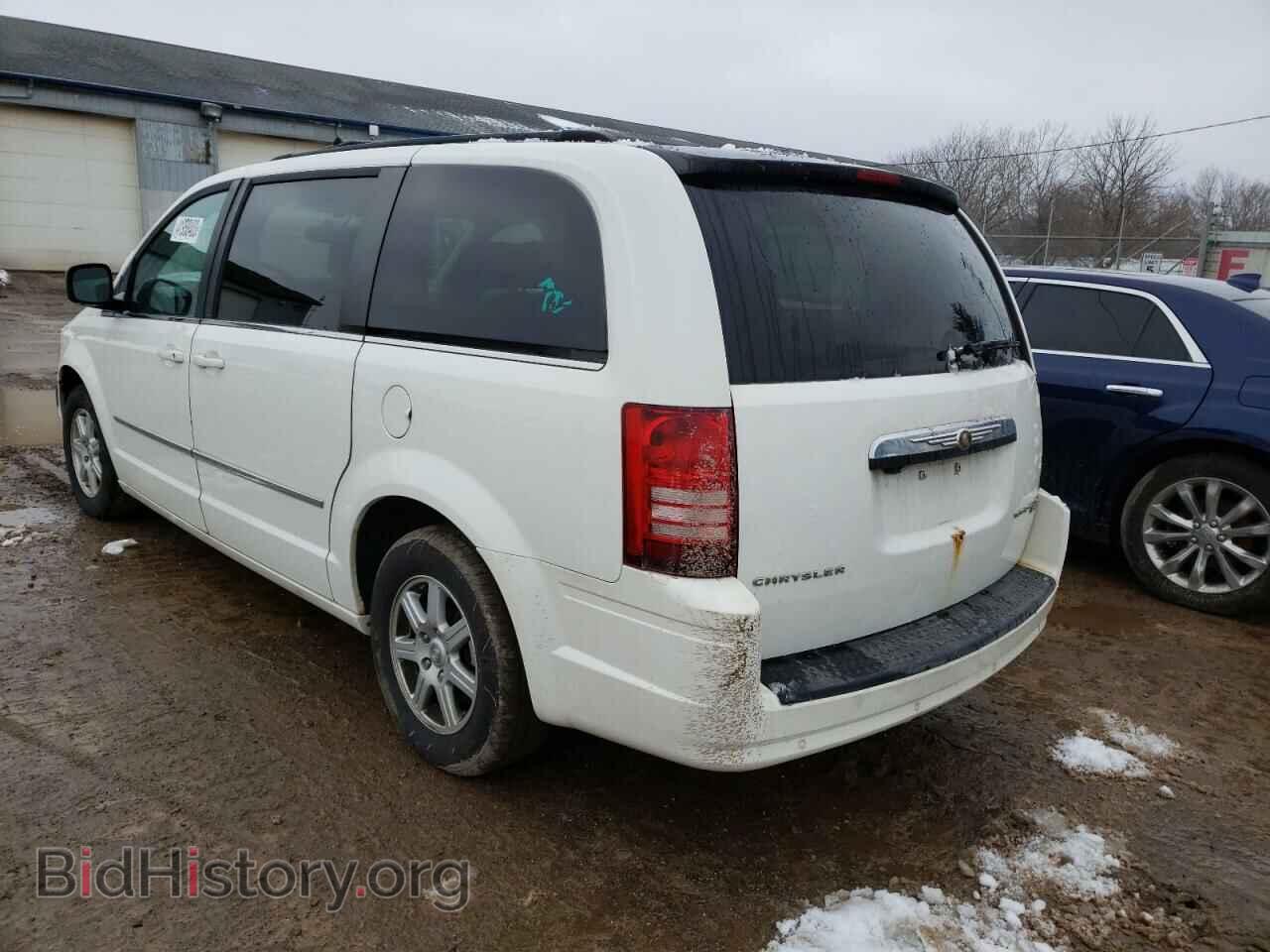 2010 CHRYSLER MINIVAN - VIN: 2A4RR8D14AR480110 - Photo 2