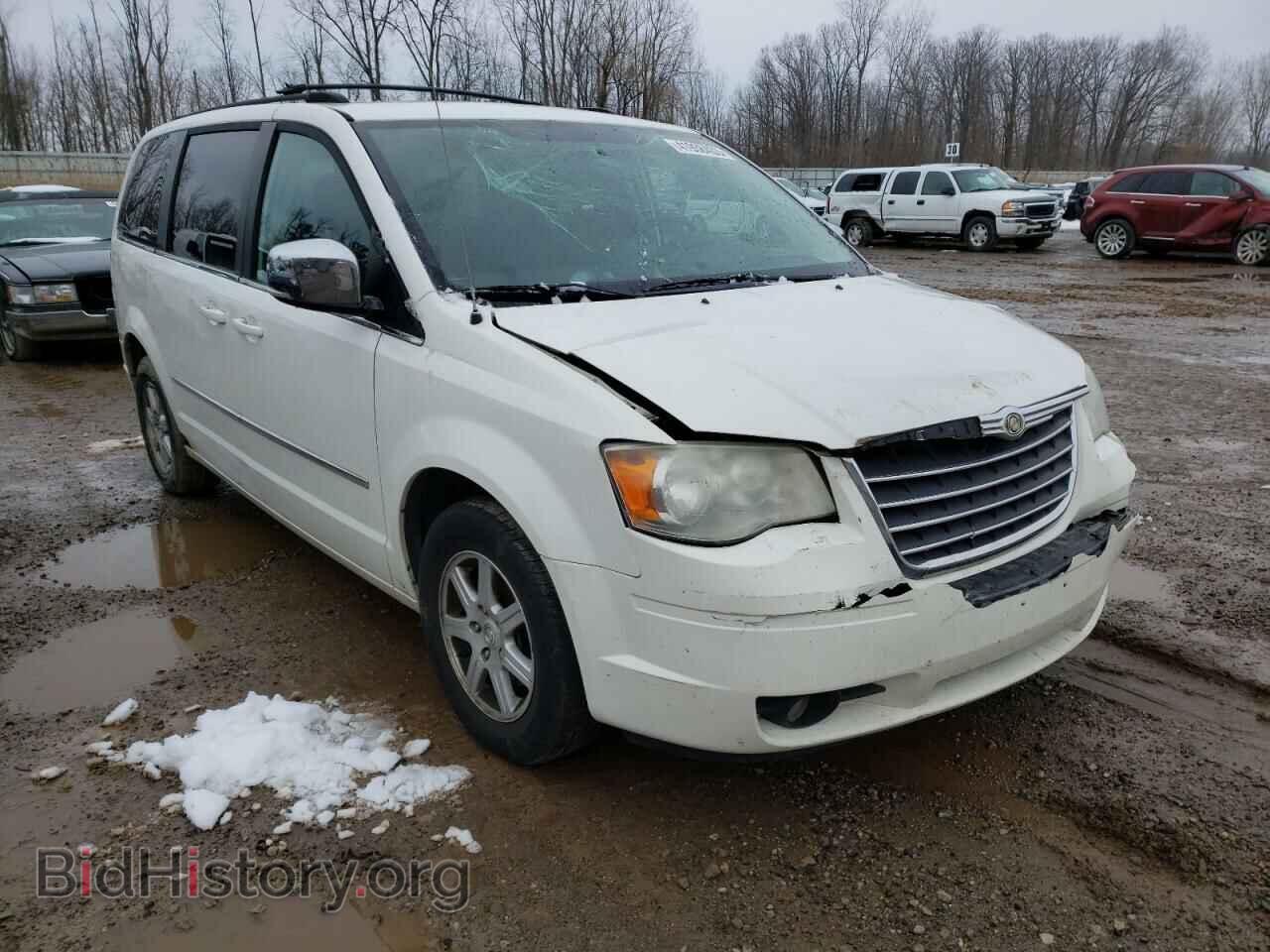2010 CHRYSLER MINIVAN - VIN: 2A4RR8D14AR480110 - Photo 4