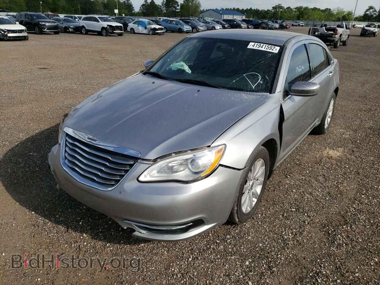 2013 CHRYSLER 200 - VIN: 1C3CCBBB7DN655526 - Фото 2