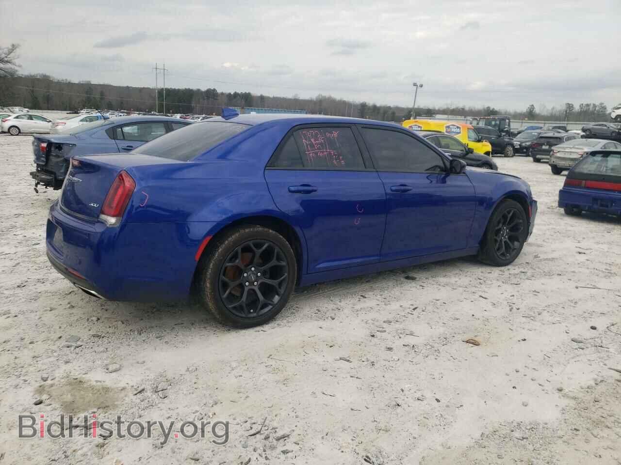 2019 CHRYSLER 300 - VIN: 2C3CCAAG1KH580979 - Фото 3