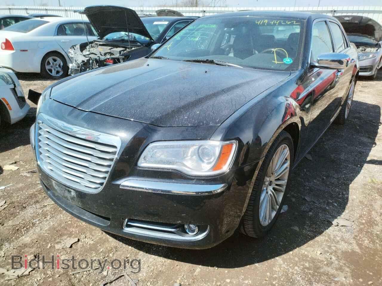 2011 CHRYSLER 300 - VIN: 2C3CA6CT5BH595823 - Фото 2