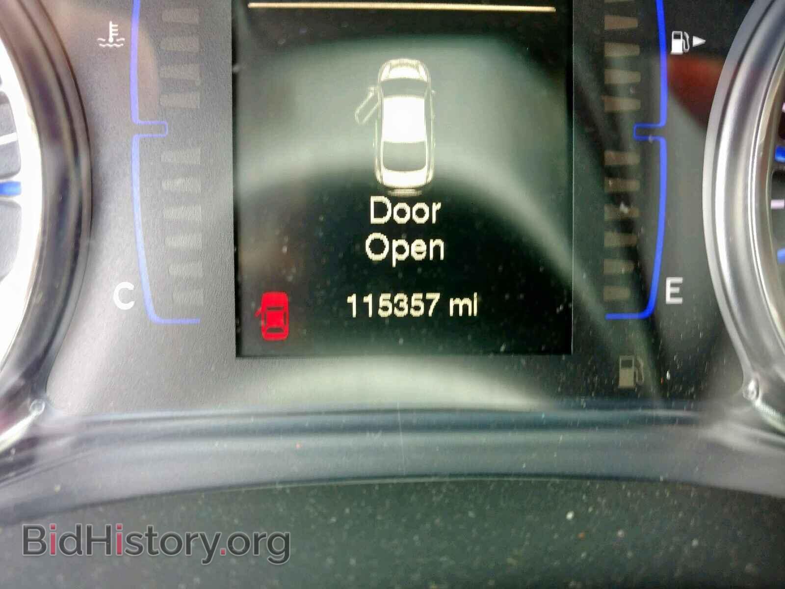 2016 CHRYSLER 200 - VIN: 1C3CCCAB8GN174129 - Photo 8